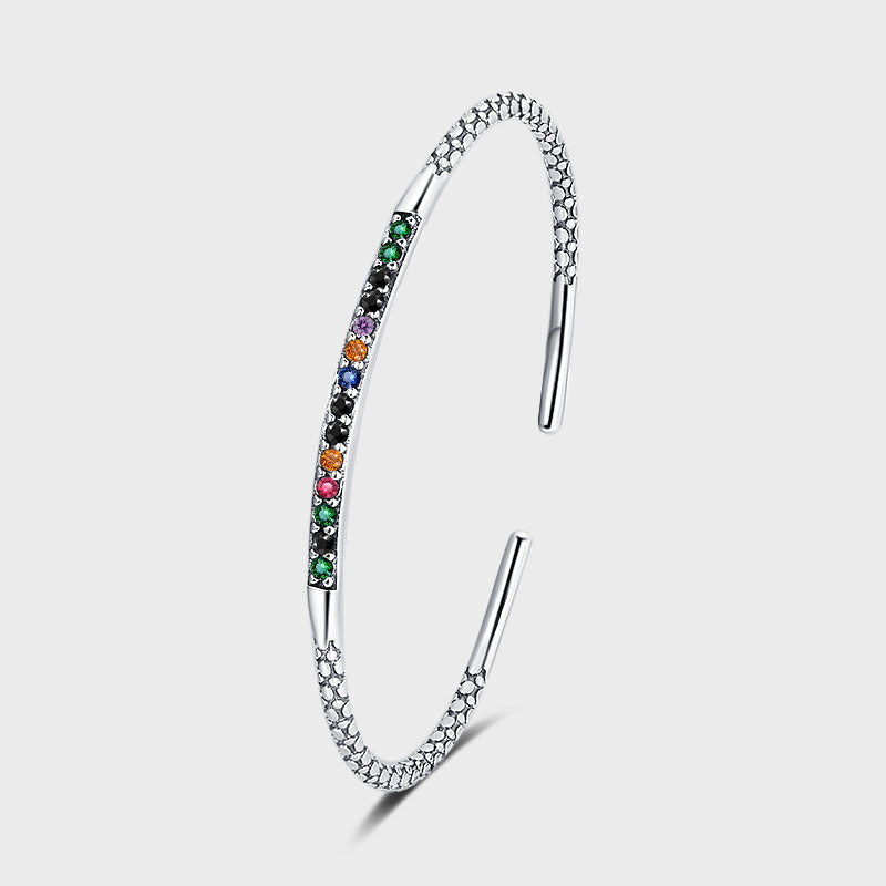 Bracelet en pierres précieuses géométriques