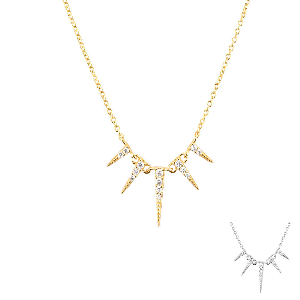 Collier effilé en diamant de style INS