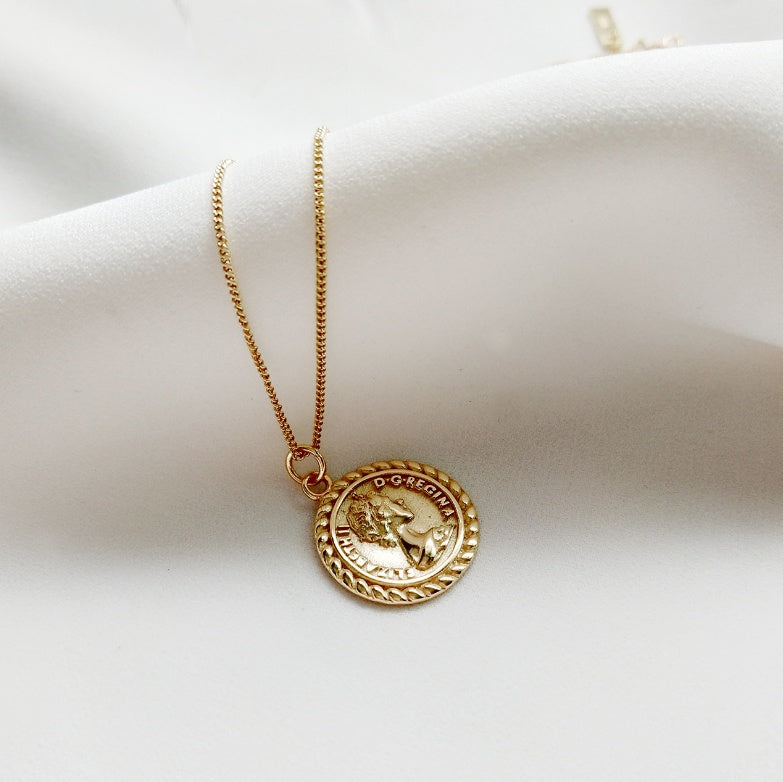 Collier pendentif pièce de monnaie vintage