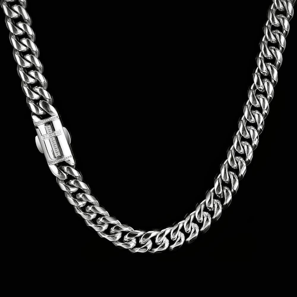 Collier chaîne cubaine en acier inoxydable incrusté de zircons