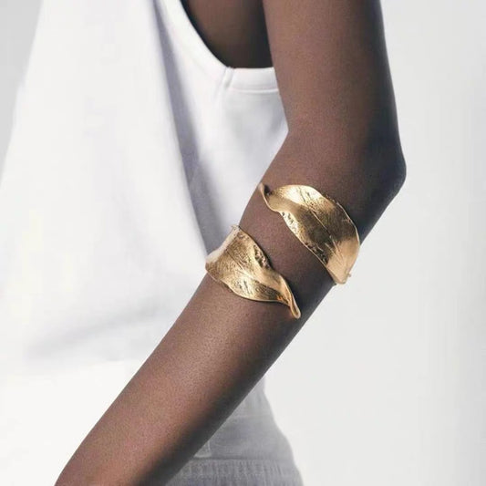 ✨ Bracelet Feuille Enlacée – Élégance Naturelle ✨