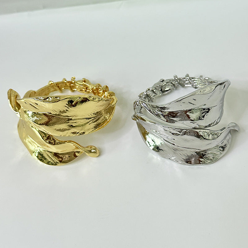 ✨ Bracelet Feuille Enlacée – Élégance Naturelle ✨