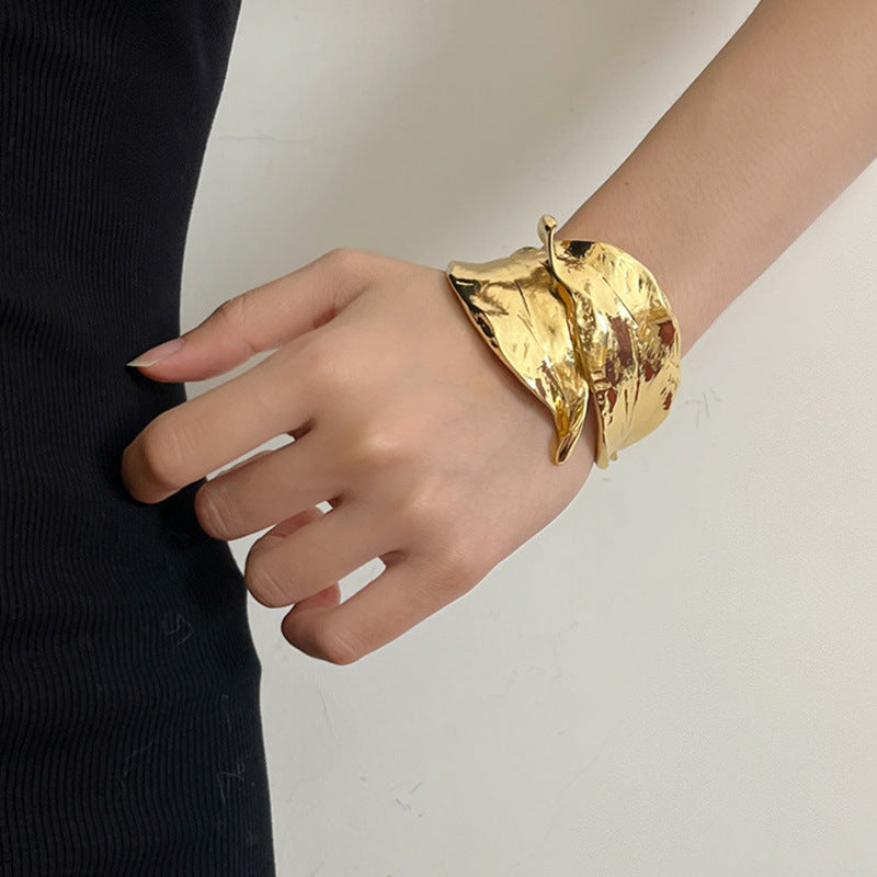 ✨ Bracelet Feuille Enlacée – Élégance Naturelle ✨