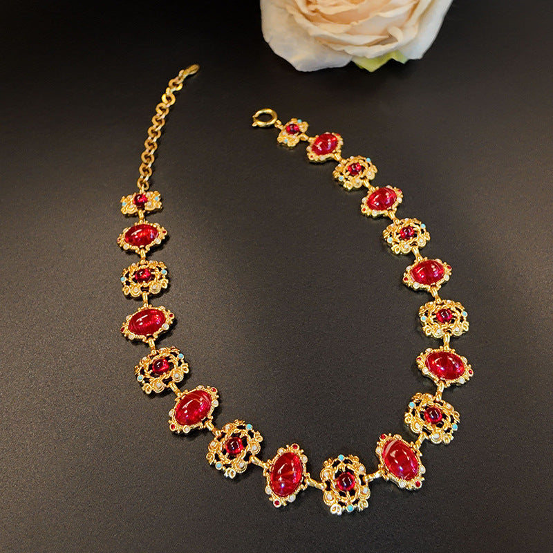 Set de Collier, Bracelet et Boucles d'Oreilles en Verre Creux Orné de Bijoux