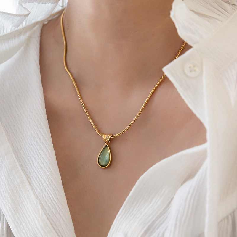 Timeless Charm vintage water drop pendant necklace