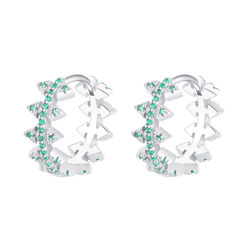 Boucles d'oreilles rivetées en zircon vert